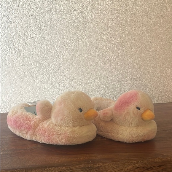 Cat & Jack Toddler Plush Chick Slippers - Picture 8 of 10